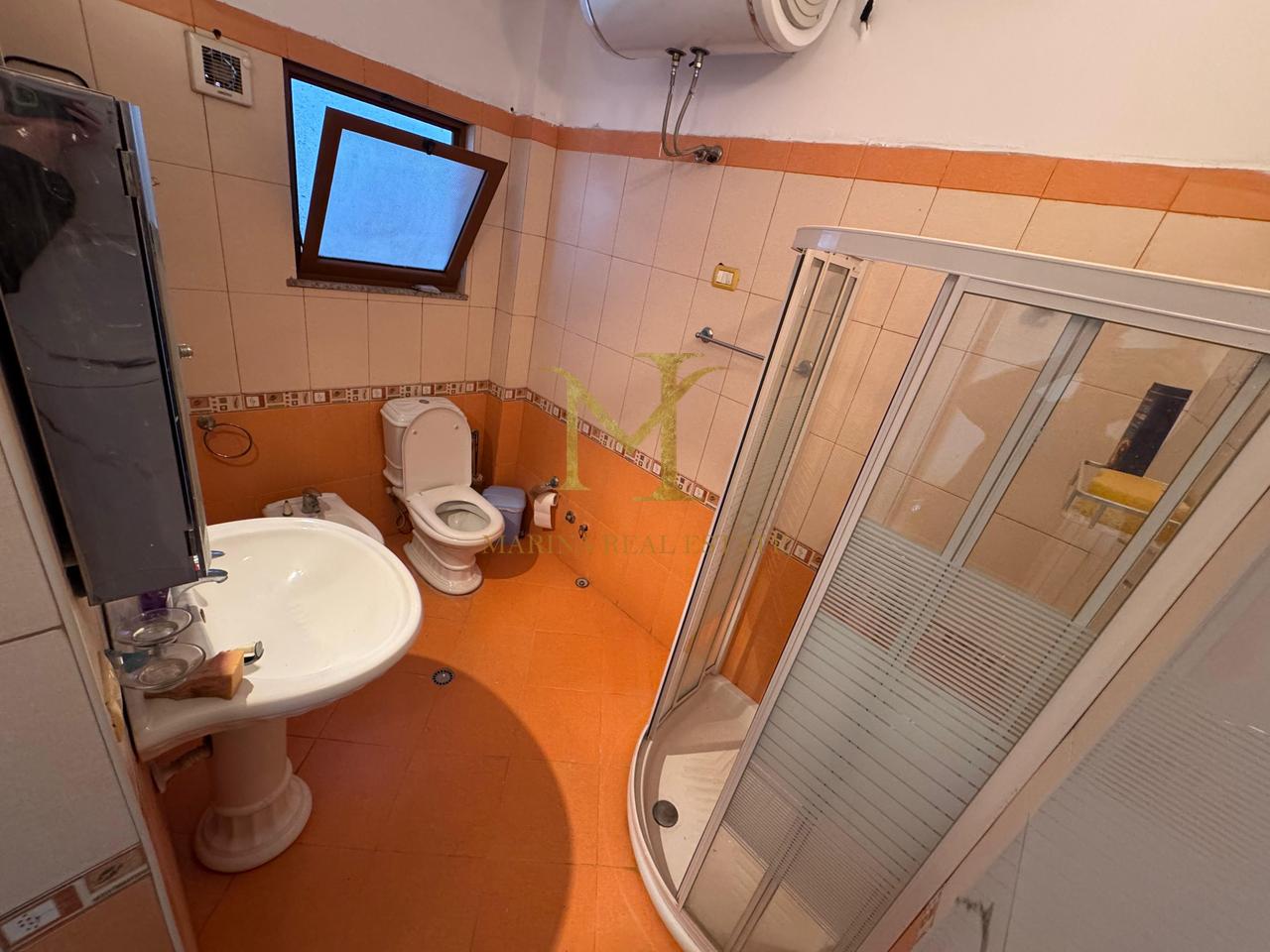APARTAMENT 1+1 ME QERA KATI 2 ,NE ARAPAJ  SHTEPI PRIVATE