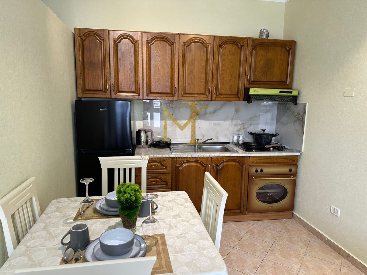 FOR RENT 1+1 APARTMENT IN RAILWAY BEACH!!