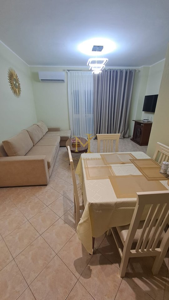 FOR RENT 1+1 APARTMENT IN RAILWAY BEACH!!