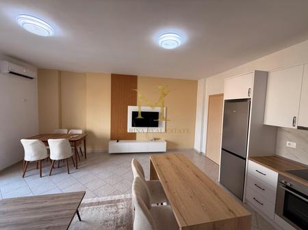 FOR RENT 1+1 APARTMENT, NEAR HOTEL ROYAL!!