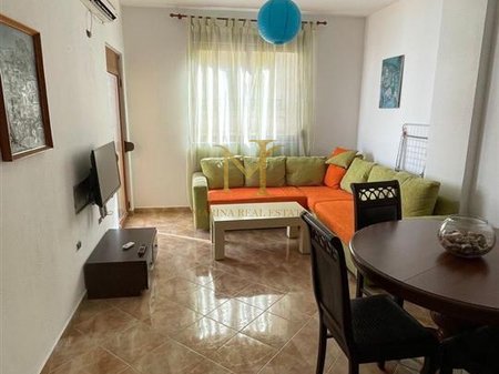 1+1 apartment for sale at Shkëmbi i Kavajës!!
