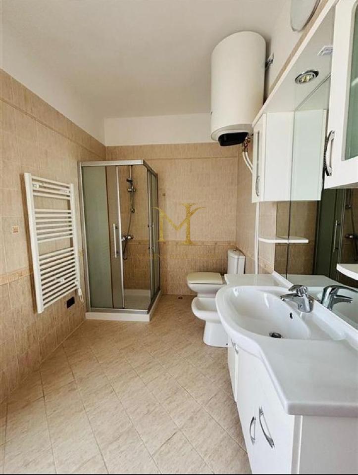 Appartamento 1+1 in affitto a Durrës, zona Plazh (vicino all'autostrada)