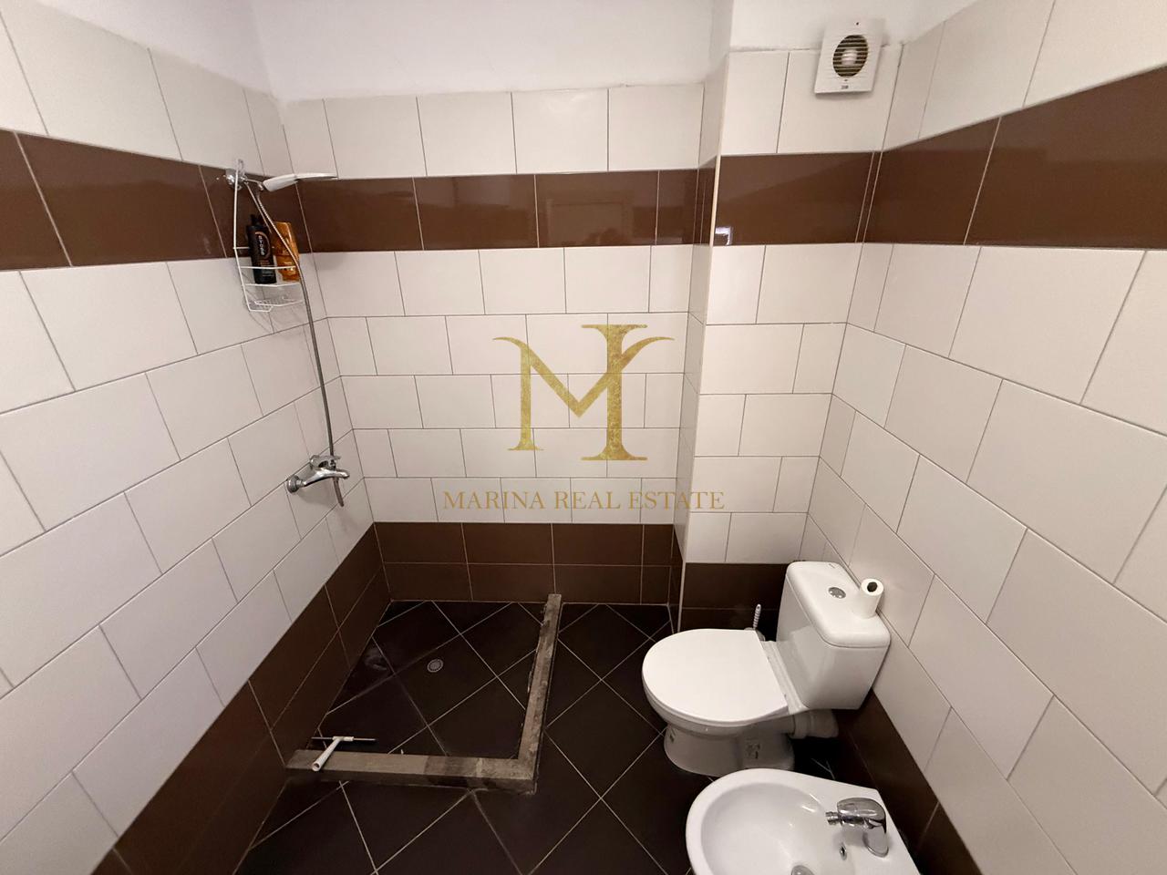 FOR RENT 1+1 APARTMENT, NEAR HOTEL ROYAL!!