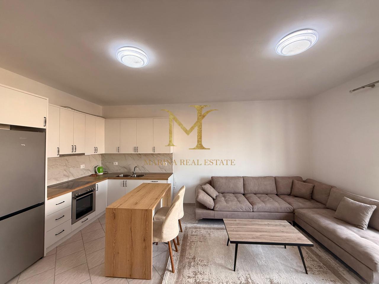FOR RENT 1+1 APARTMENT, NEAR HOTEL ROYAL!!