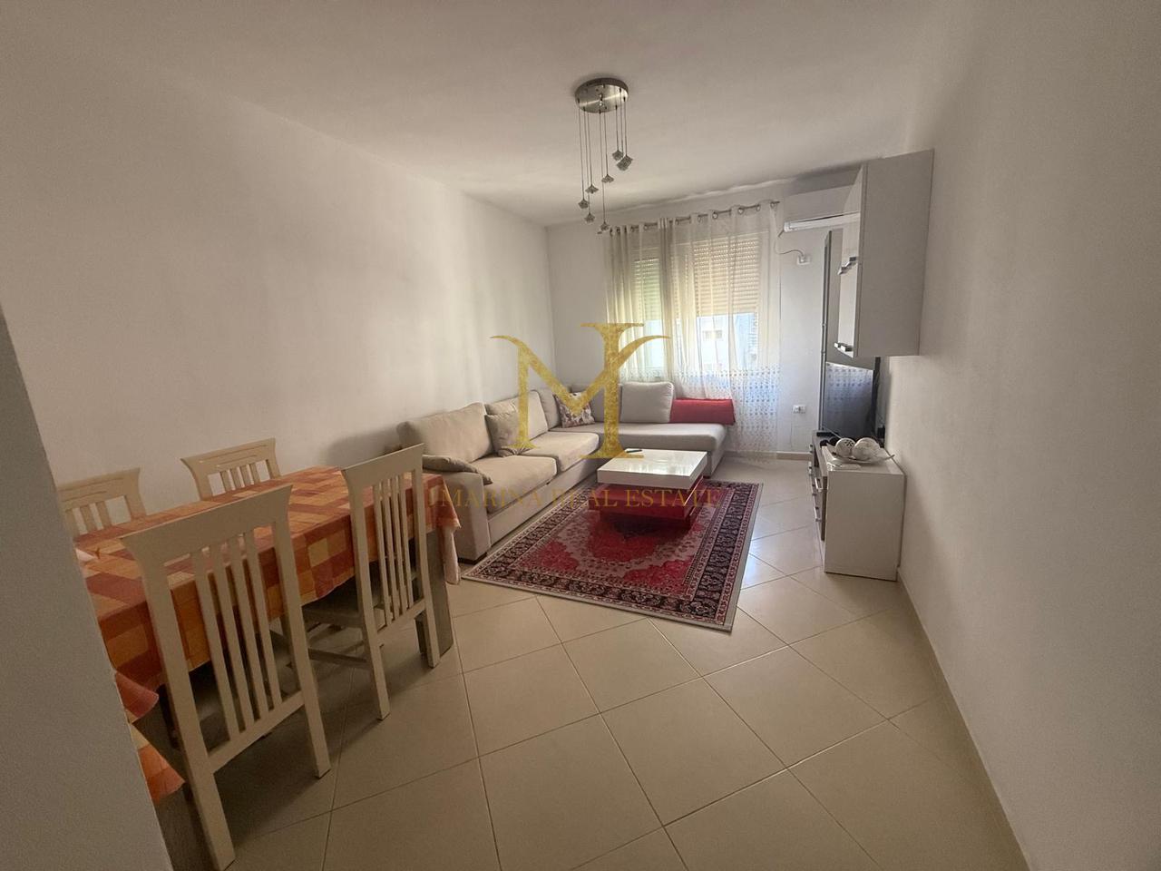 Apartamente 2+1 me Pamje deti ne plazh Rrota e Kuqe !