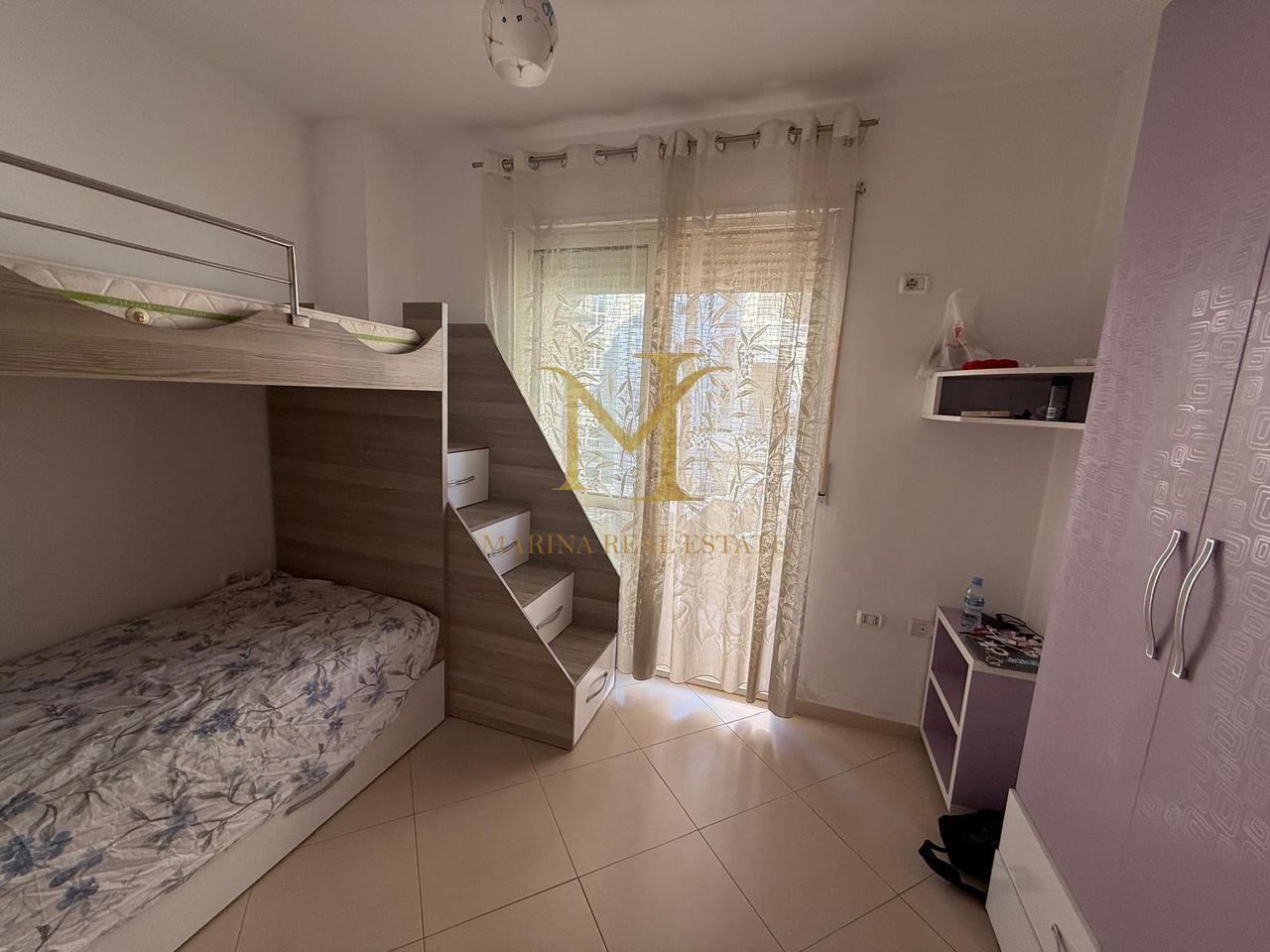 Apartamente 2+1 me Pamje deti ne plazh Rrota e Kuqe !