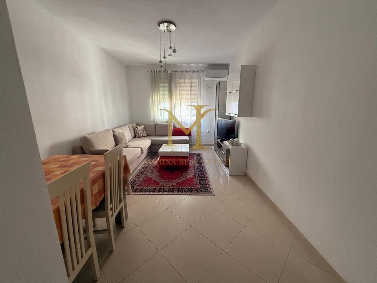 Apartamente 2+1 me Pamje deti ne plazh Rrota e Kuqe !