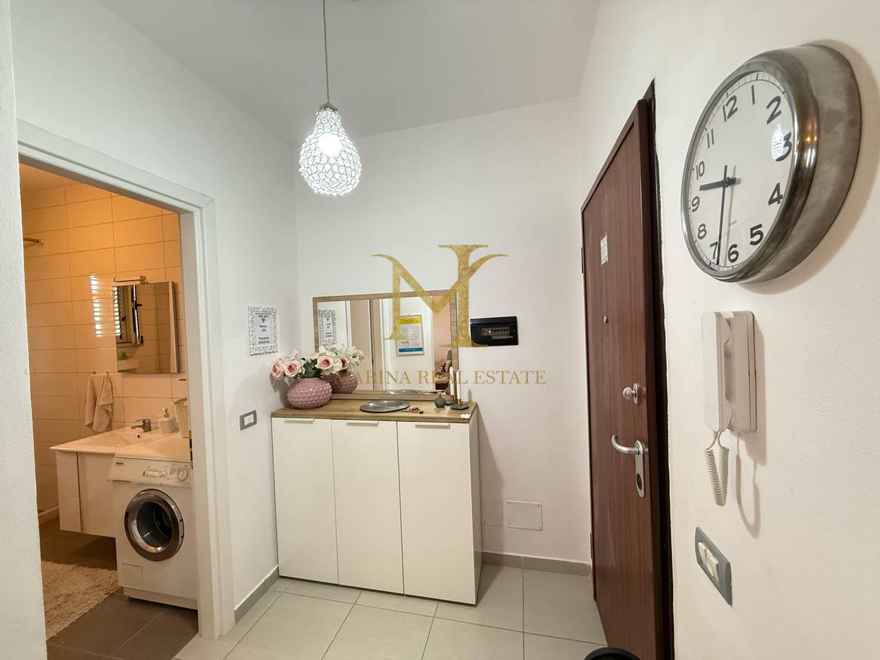 Ofrohet Apartament me Qera Afatgjate , Plepa Durres !!