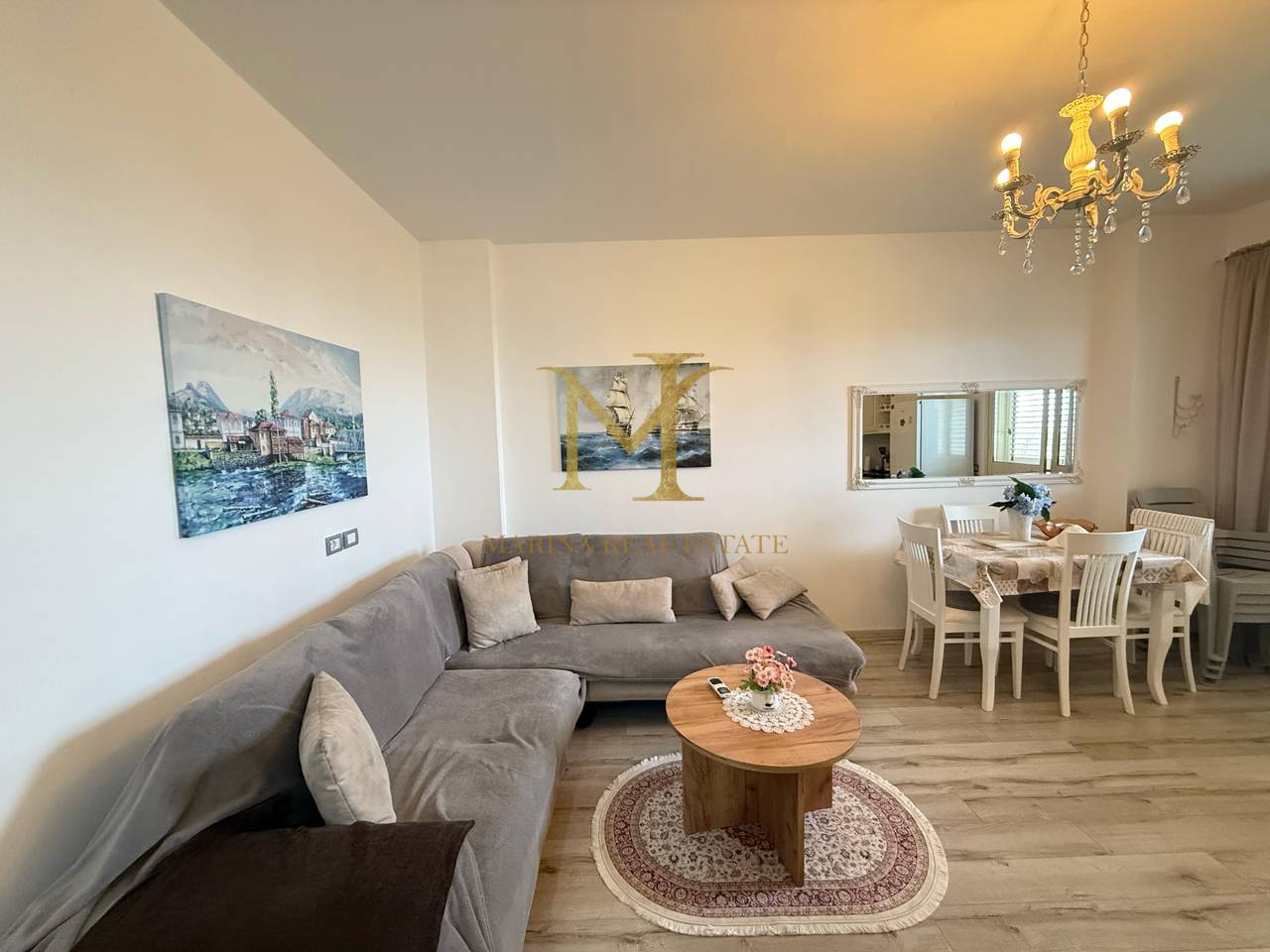Ofrohet Apartament me Qera Afatgjate , Plepa Durres !!