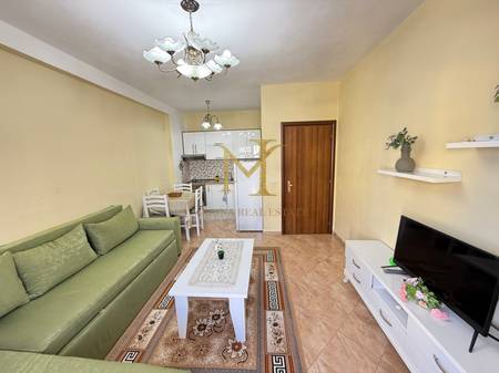 1+1 Apartment for Rent at Iliria Beach!!