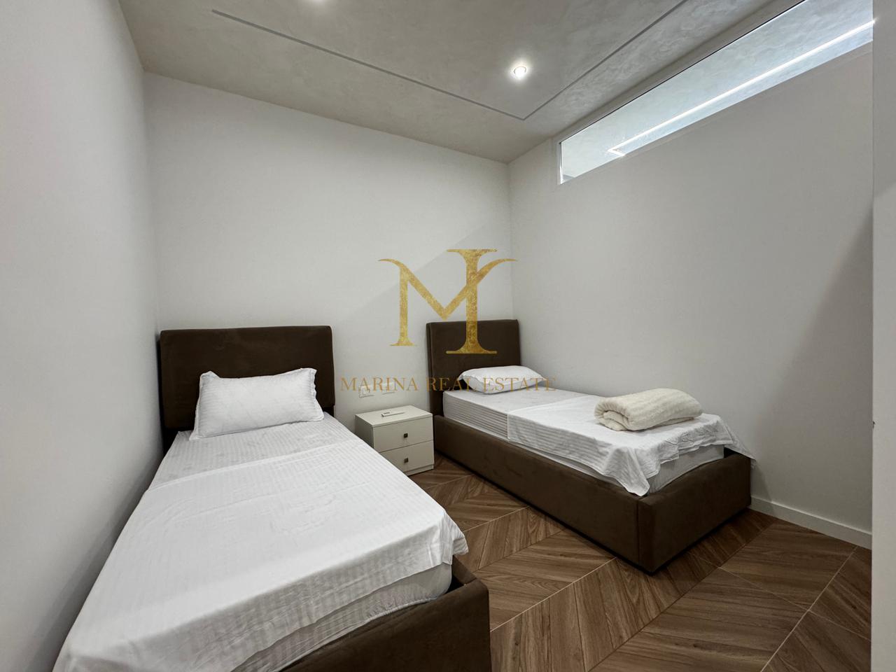 Qera apartament ne Durres, Vollga. 2+1 (shtepi tek 27 katshi)