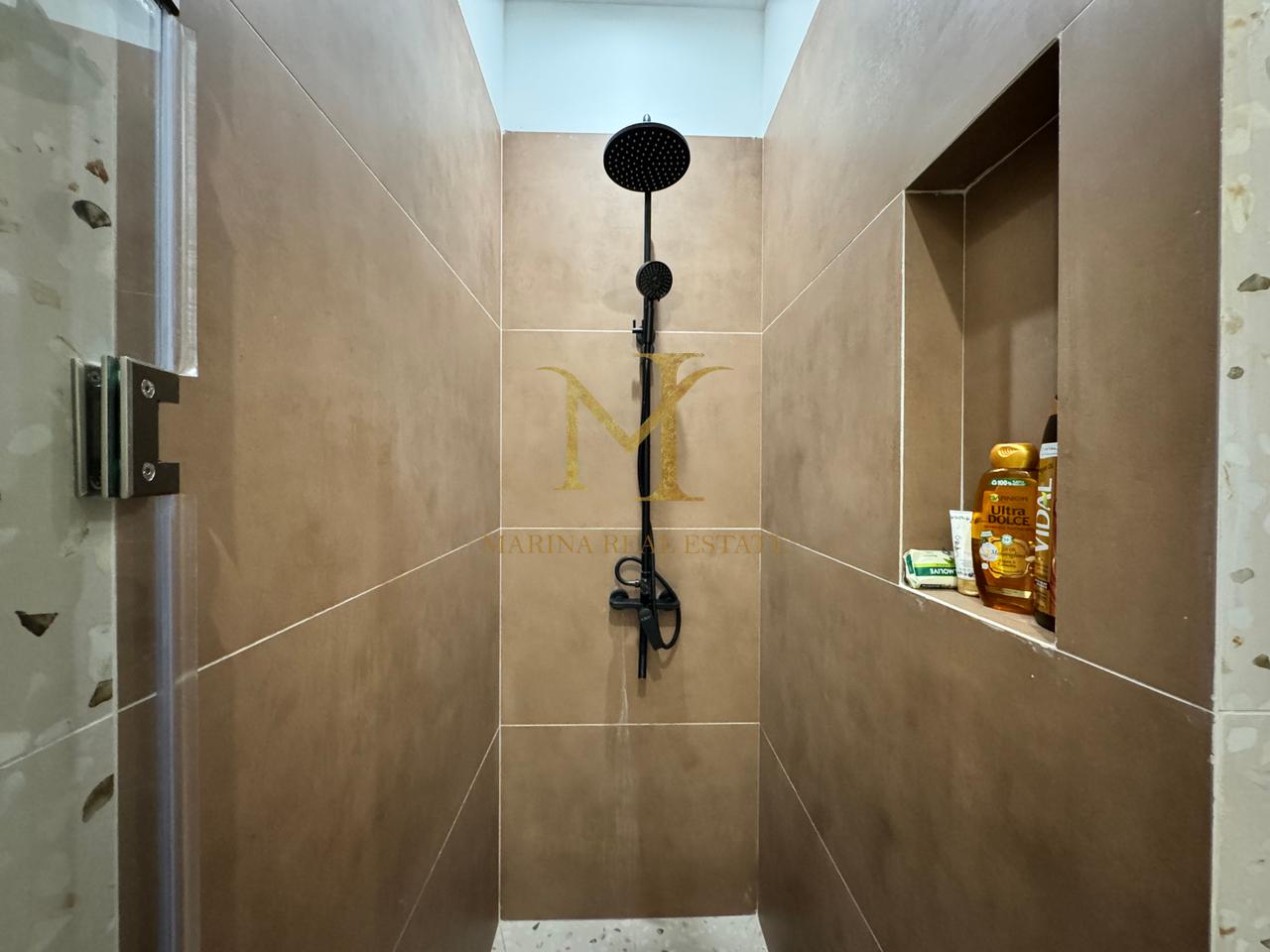 Qera apartament ne Durres, Vollga. 2+1 (shtepi tek 27 katshi)