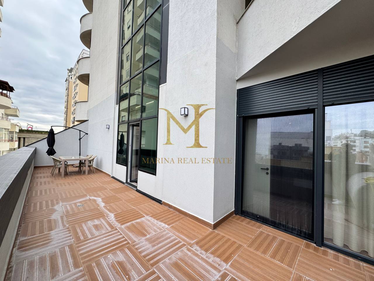 Qera apartament ne Durres, Vollga. 2+1 (shtepi tek 27 katshi)