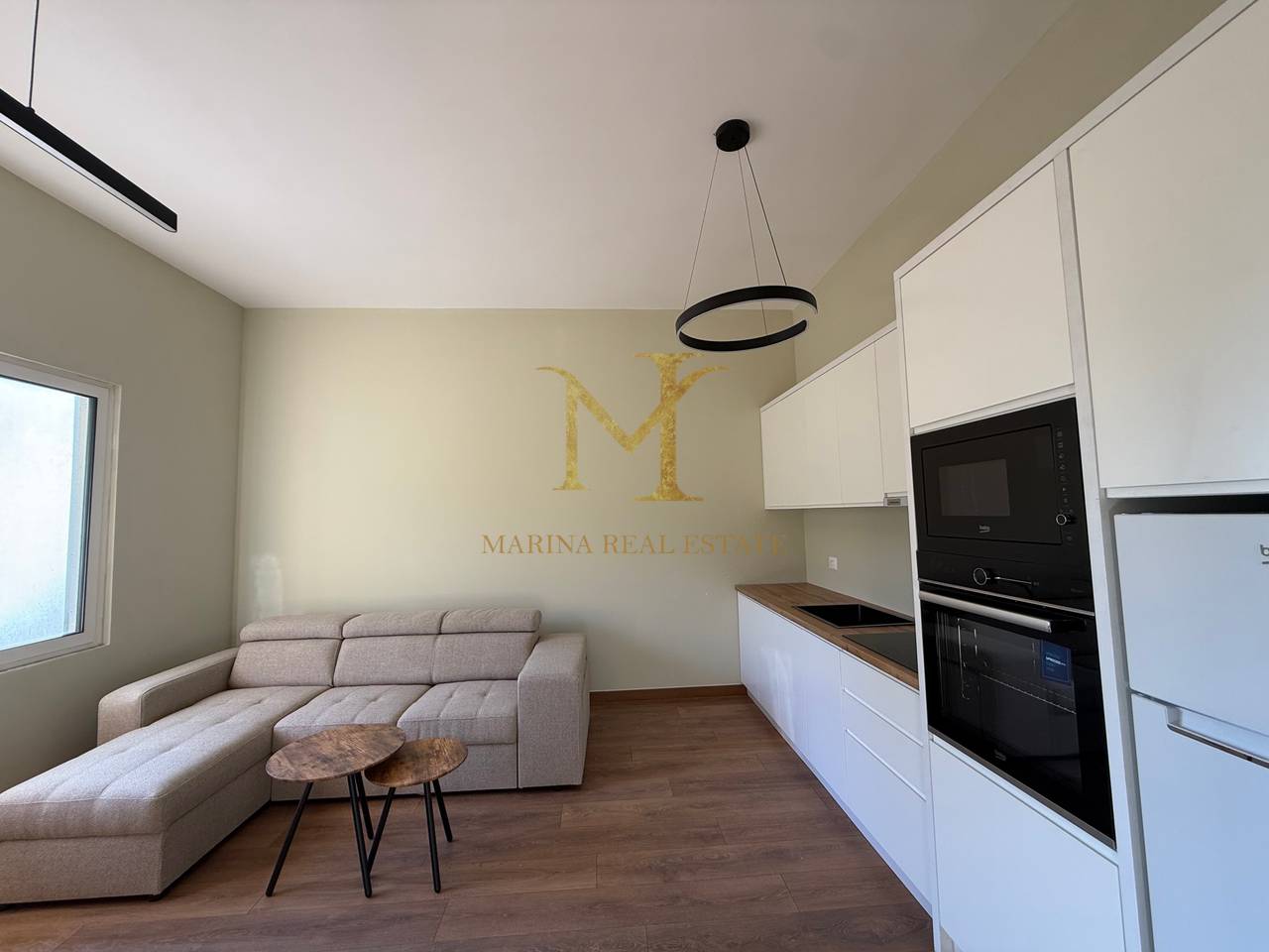 SHITET GARSONIERE NE SHKEMBIN E KAVAJES!!