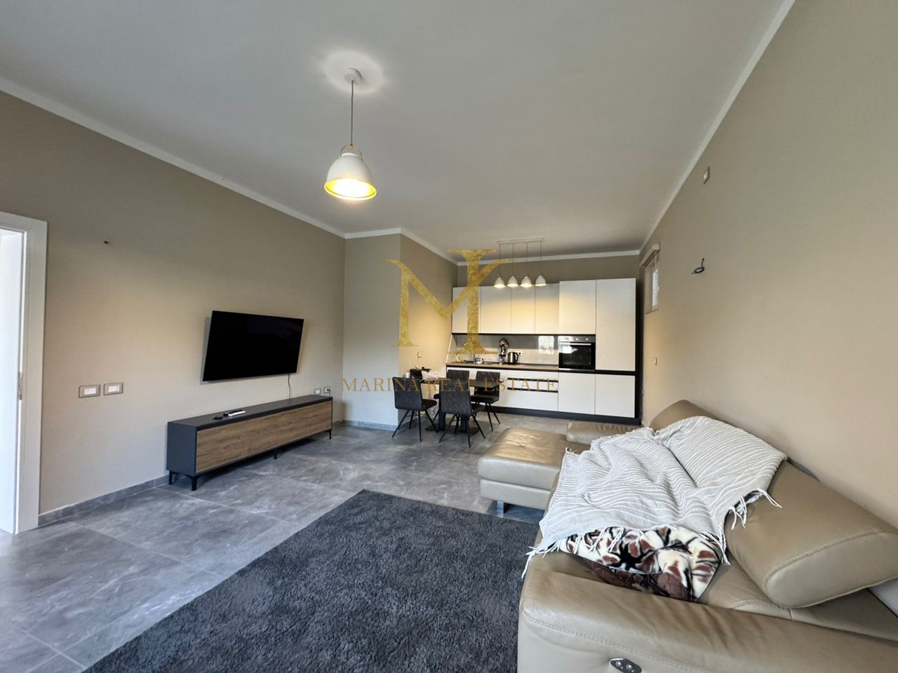 !!!!!SHITET VILA 2-KATESHE TE CEZMA E FERRES!!!!!