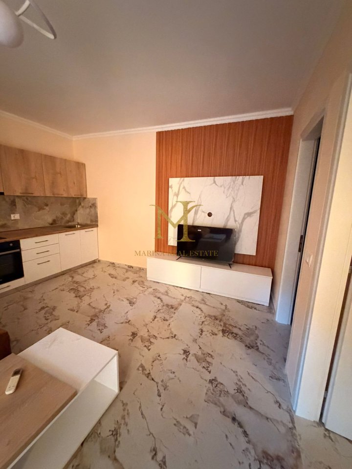 OFROHET PER SHITJE APARTAMENT 1+1 , NE SHKEMBIN E KAVAJES !