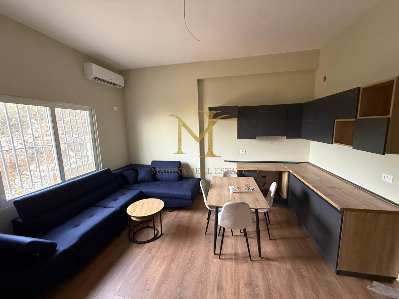 OFROHET PER SHITJE APARTAMENT 1+1 , NE SHKEMBIN E KAVAJES !