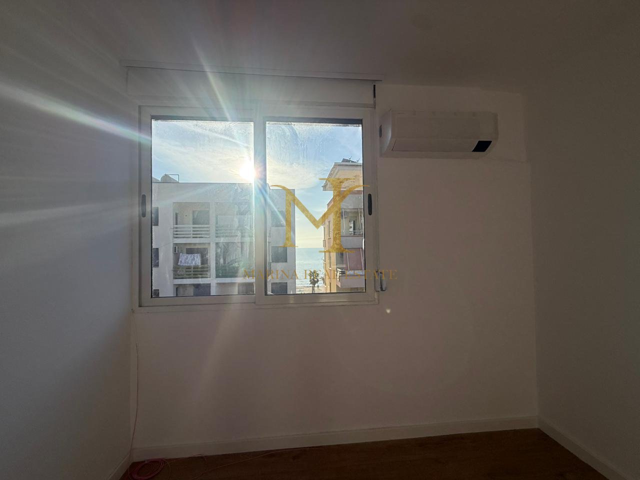 OFROHET PER SHITJE APARTAMENT 1+1 , NE PLAZH HEKURUDHA !