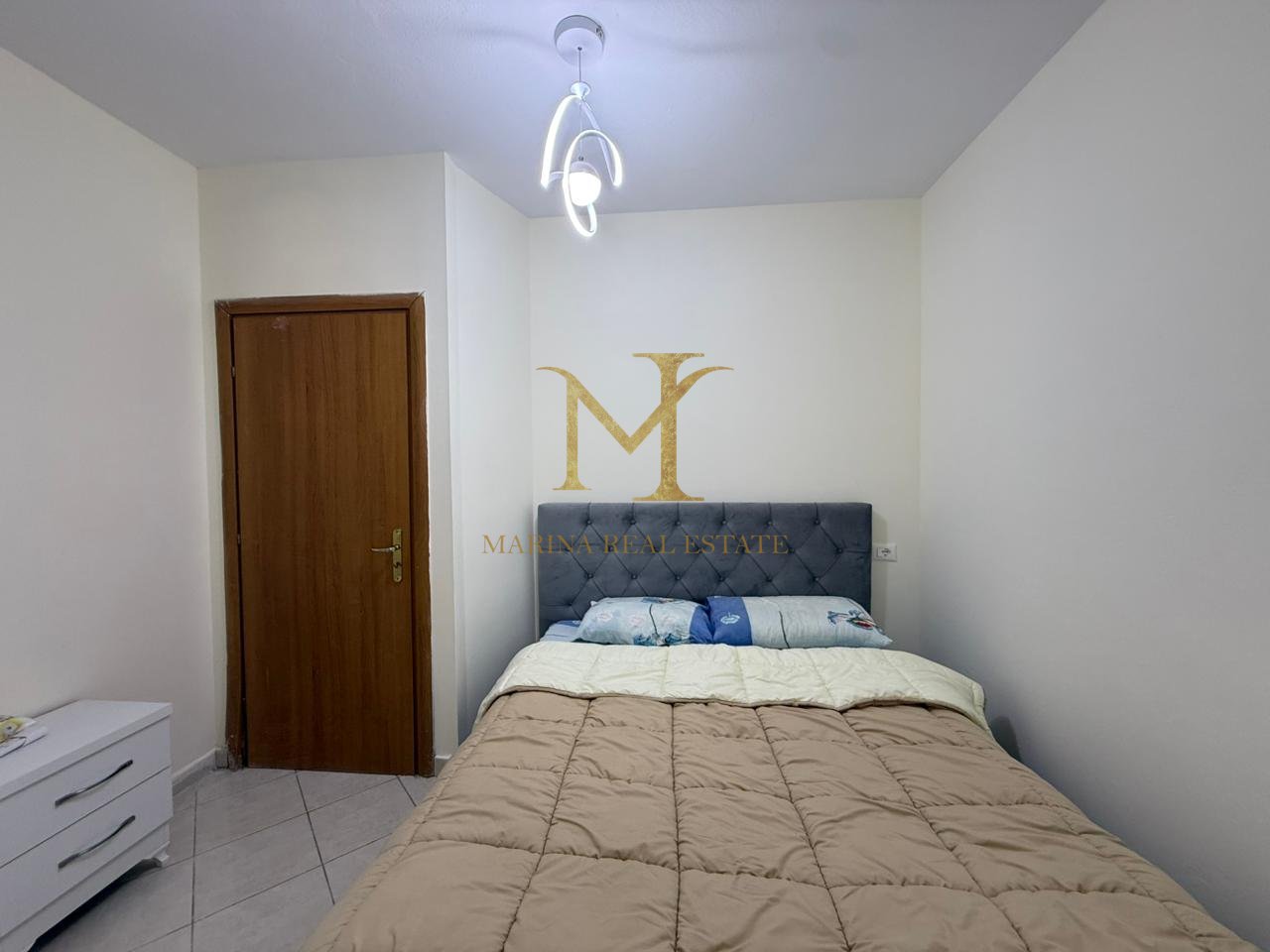 JEPET ME QERA APARTAMENT 2+1 NE PLAZH DURRES !!