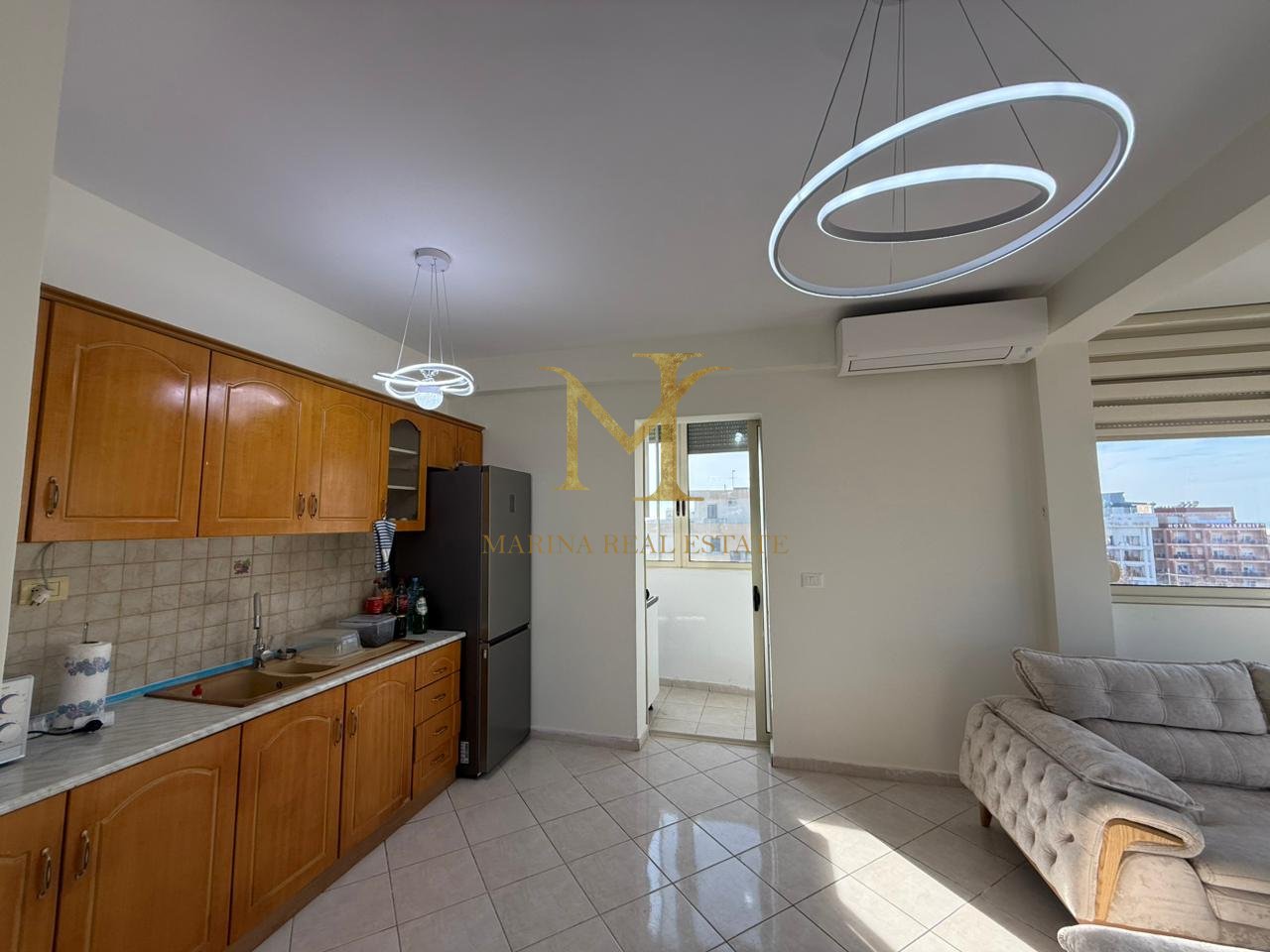 JEPET ME QERA APARTAMENT 2+1 NE PLAZH DURRES !!