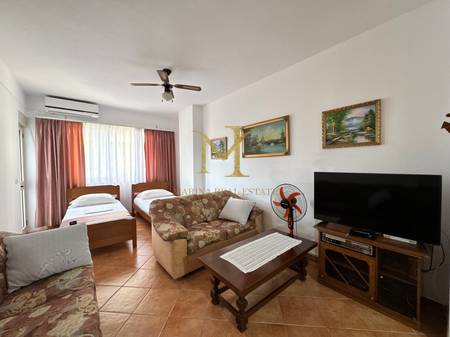 JEPET ME QERA Apartament 1+1ne Plazh Hekurudha – Durrës