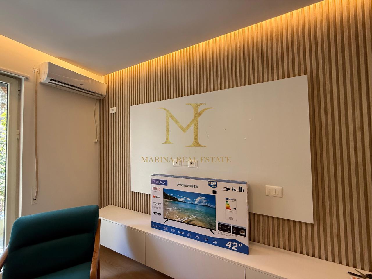 Shitet apartament unik 2+1+2+2 në kompleksin e mirënjohur “Freskia”, Golem – Durrës, vetëm 100 metra larg detit.