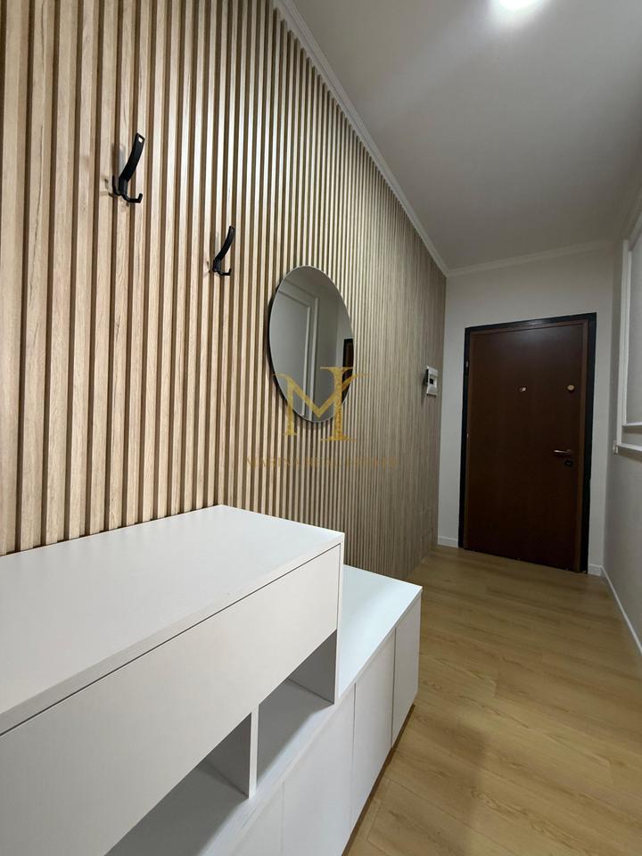 Shitet apartament unik 2+1+2+2 në kompleksin e mirënjohur “Freskia”, Golem – Durrës, vetëm 100 metra larg detit.