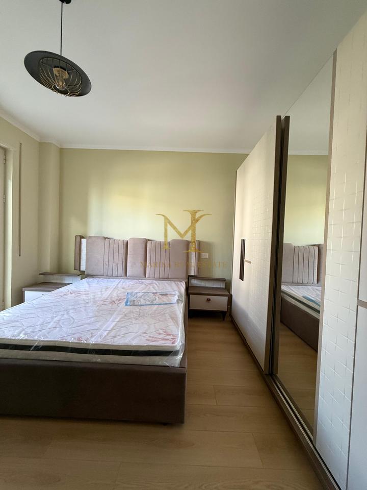 Shitet apartament unik 2+1+2+2 në kompleksin e mirënjohur “Freskia”, Golem – Durrës, vetëm 100 metra larg detit.