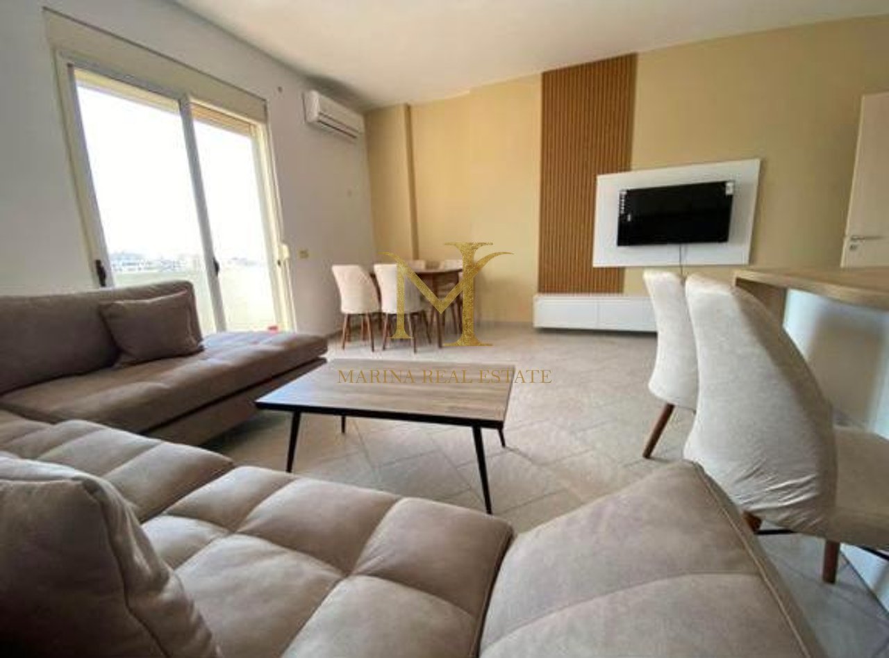 AFFITTASI APPARTAMENTO MODERNO VICINO ALL'HOTEL "ROYAL", SPIAGGIA!!
