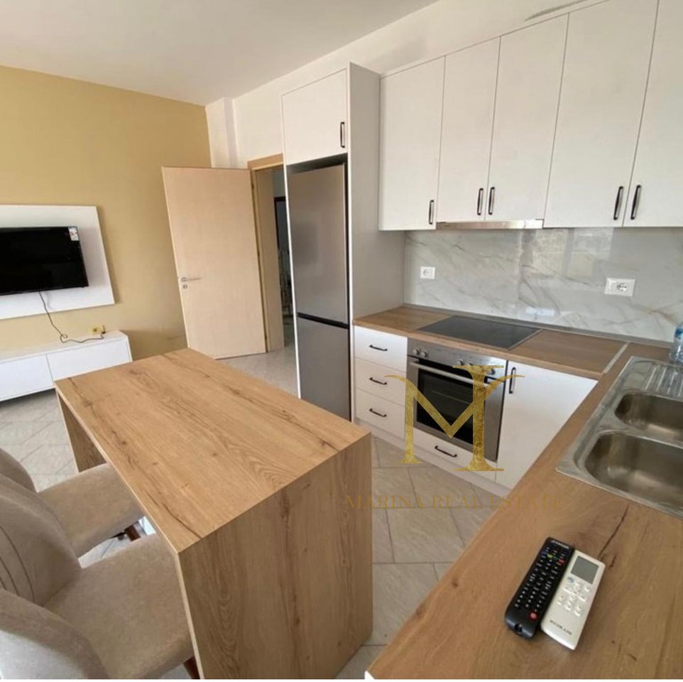 AFFITTASI APPARTAMENTO MODERNO VICINO ALL'HOTEL "ROYAL", SPIAGGIA!!