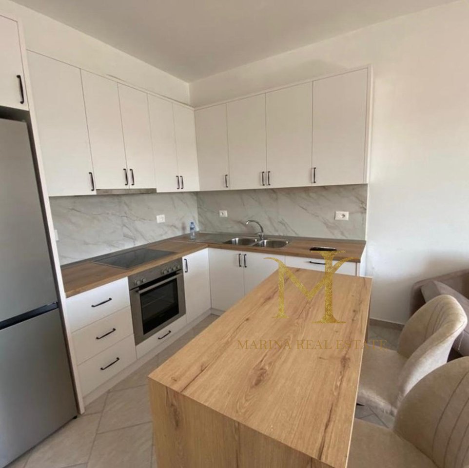 AFFITTASI APPARTAMENTO MODERNO VICINO ALL'HOTEL "ROYAL", SPIAGGIA!!