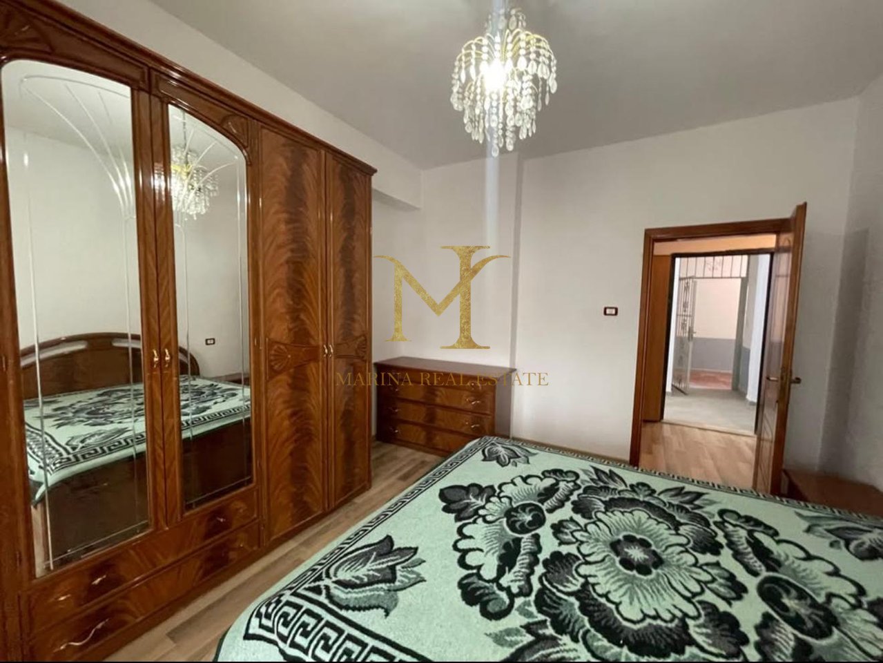Shitet Apartament 2+1 – Pranë Stacionit të Trenit, Durrës!!