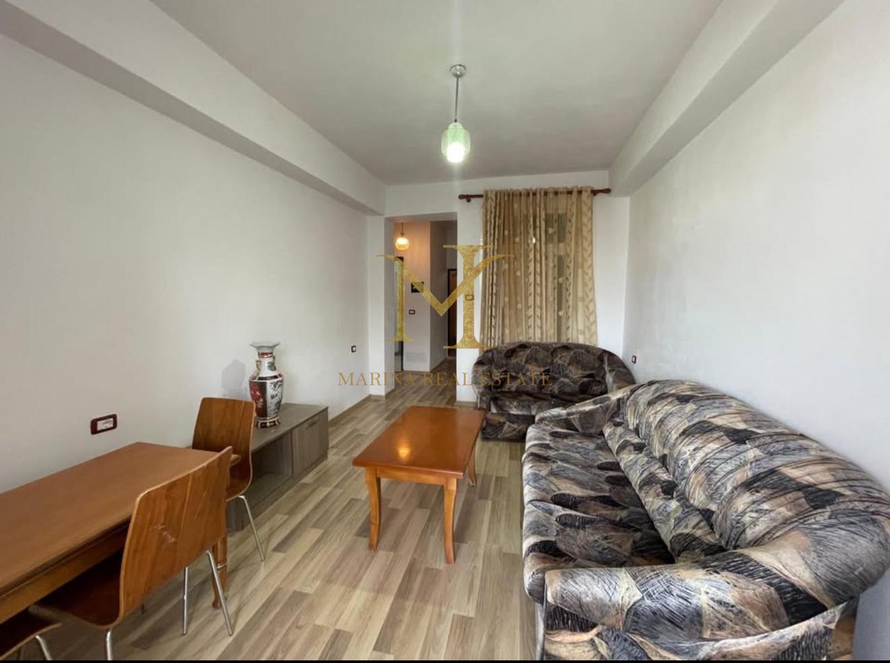 Shitet Apartament 2+1 – Pranë Stacionit të Trenit, Durrës!!