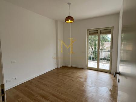 Shitet apartament 2+1 – Golem, Durrës!!