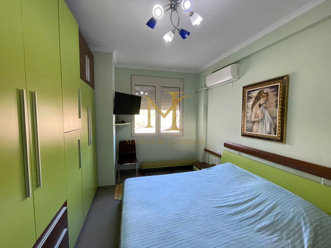 Apartament për shitje në vijë të parë me detin – Shkëmbi i Kavajës