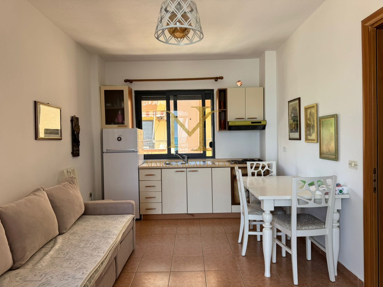 Vendesi Appartamento 1+1 – Prima linea sul mare, vista mozzafiato sul mare – Scoglio di Kavaja, Durazzo