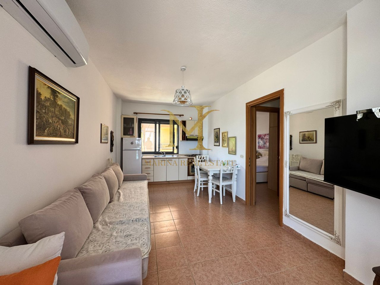 Vendesi Appartamento 1+1 – Prima linea sul mare, vista mozzafiato sul mare – Scoglio di Kavaja, Durazzo