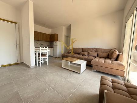 SHITET APARTAMENT 1+1 PRANE SPITALIT NE DURRES !!