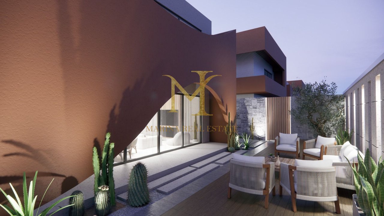 VILLA INDIPENDENTE IN VENDITA NEL GOLFO DI LALEZ