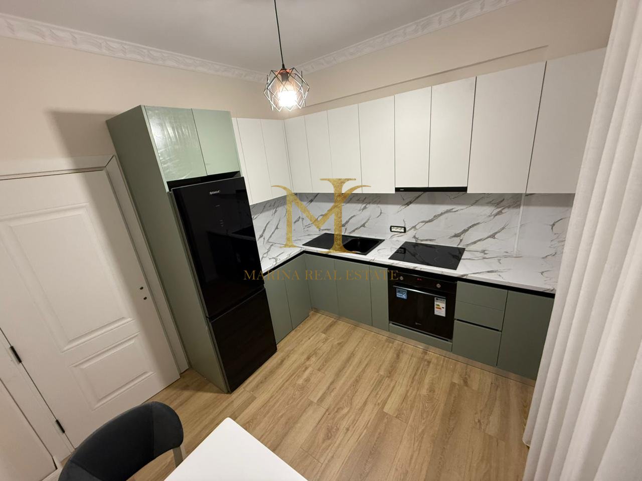 SHITET APARTAMENT 2+1 ME GUZHINE TE VECUAR NE PLAZH ILIRIA !!