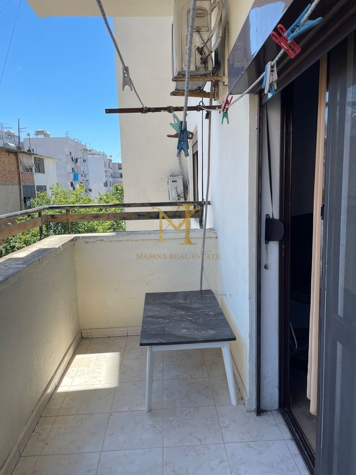 Qera apartamenti 1+1 Durres, tek Markata