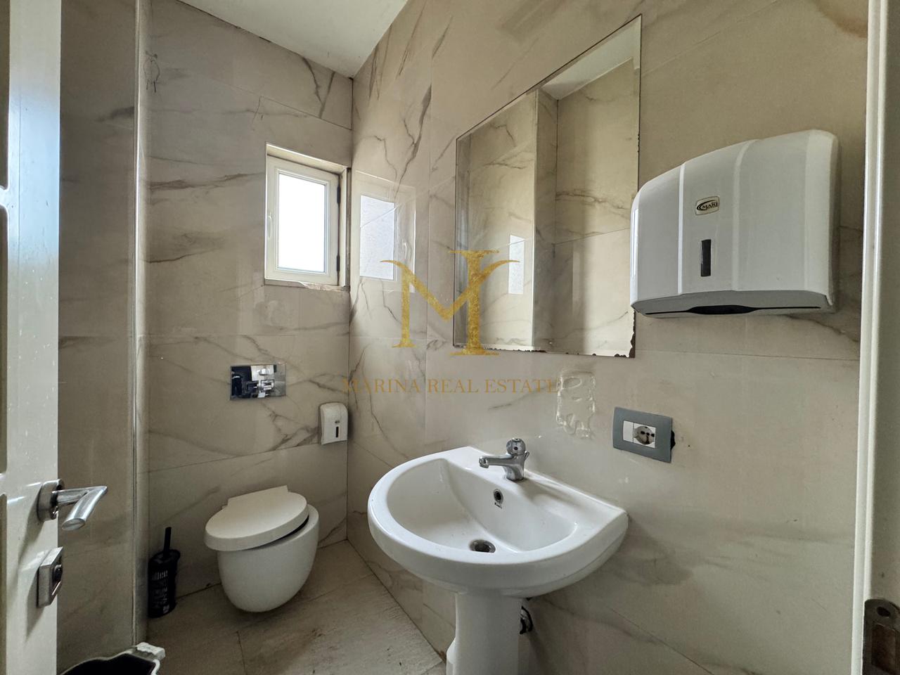 Locale commerciale pronto all'uso, a Golem. Biliardo, caffè sportivo e altro ancora.