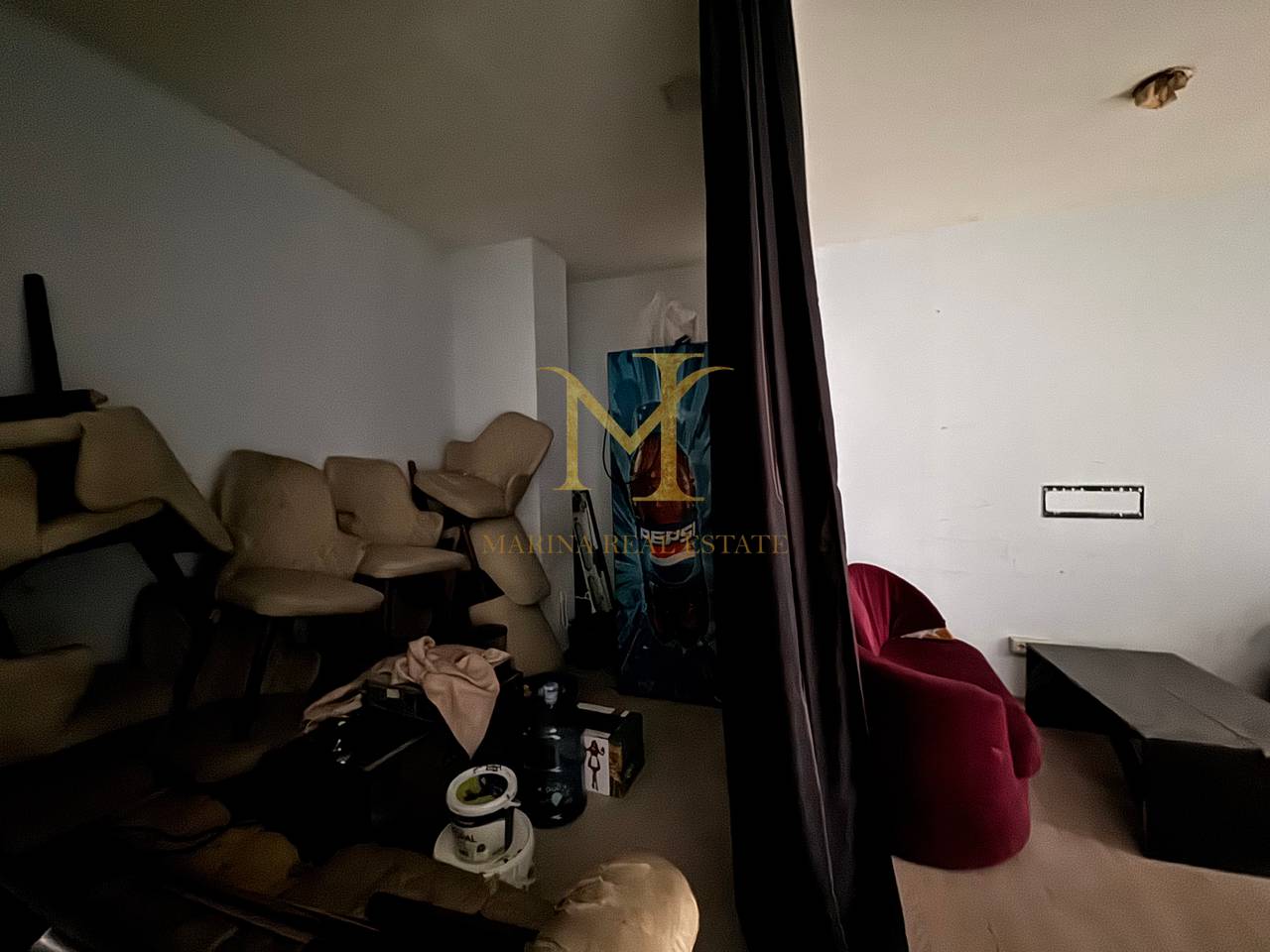 Locale commerciale pronto all'uso, a Golem. Biliardo, caffè sportivo e altro ancora.