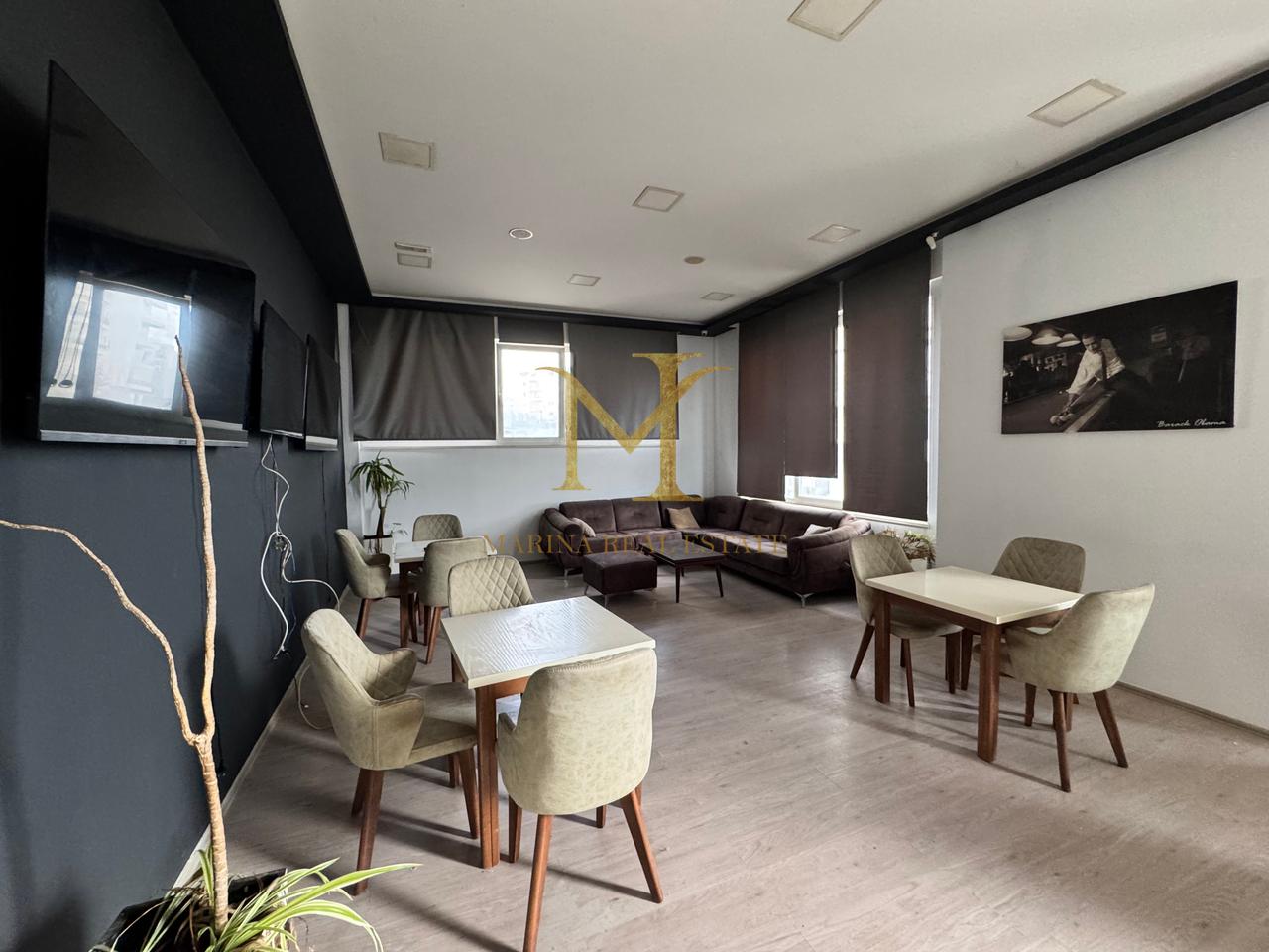 Locale commerciale pronto all'uso, a Golem. Biliardo, caffè sportivo e altro ancora.