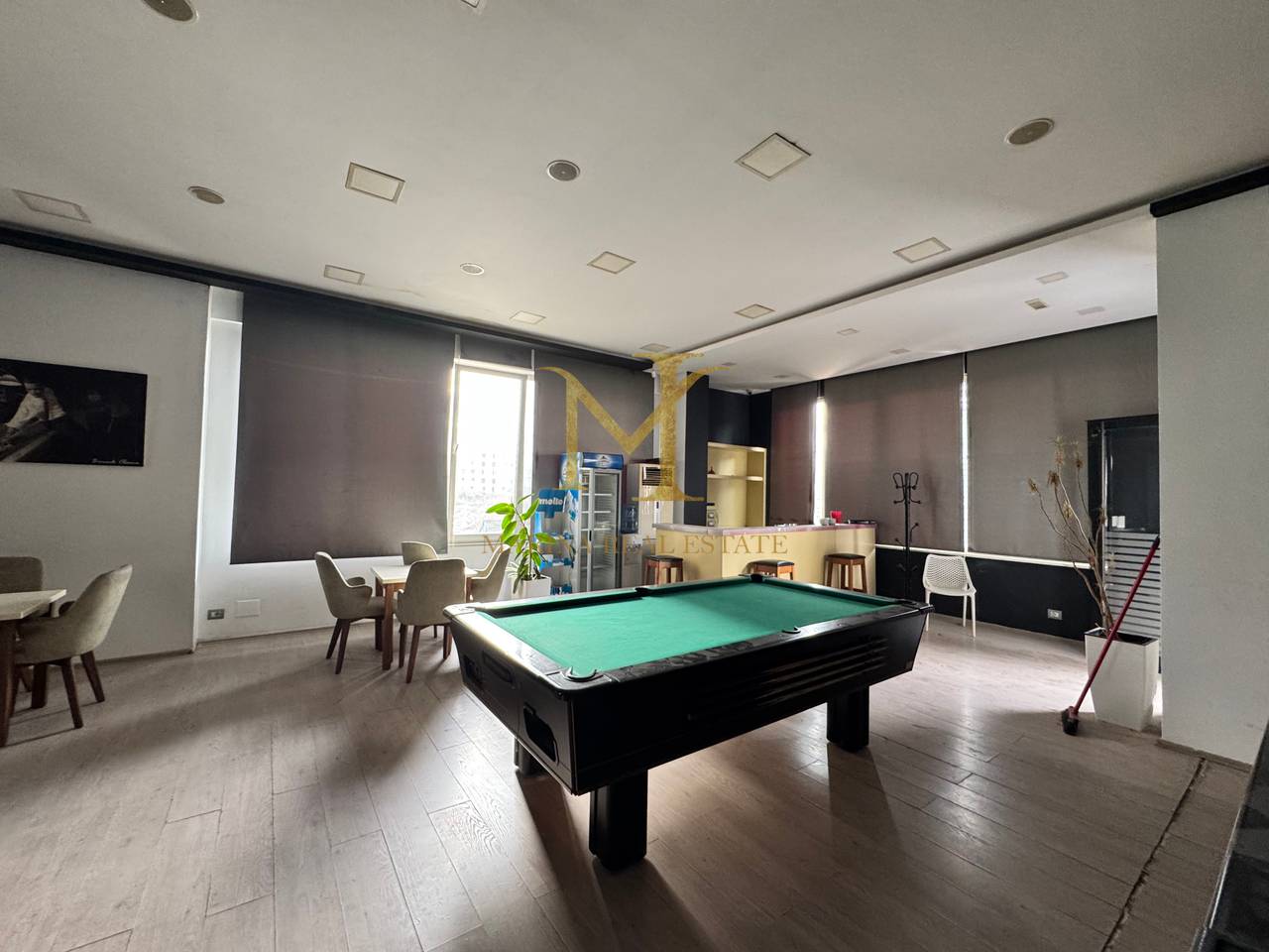 Locale commerciale pronto all'uso, a Golem. Biliardo, caffè sportivo e altro ancora.