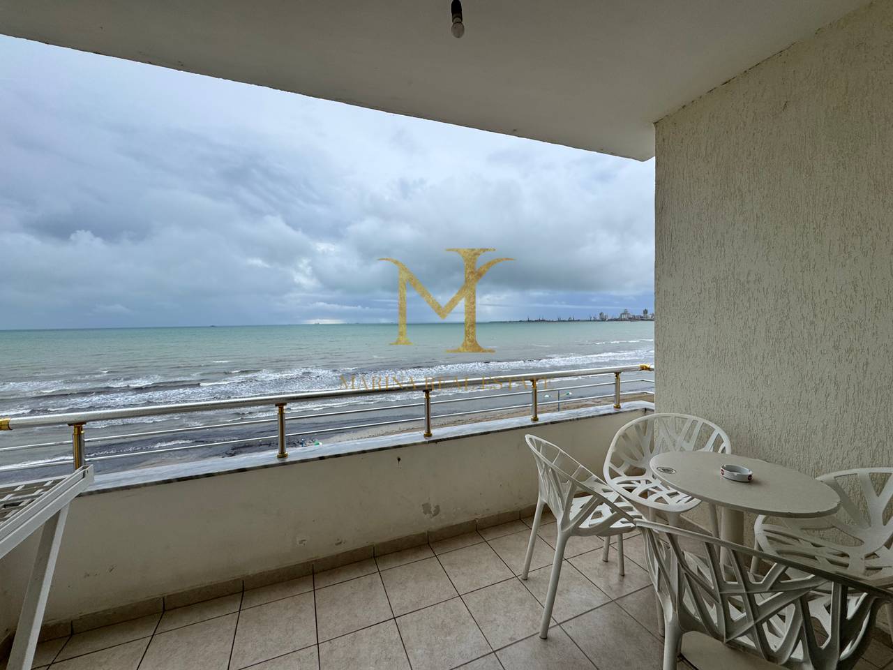 Apartment 1+1 for rent. Beach. (until May 1)