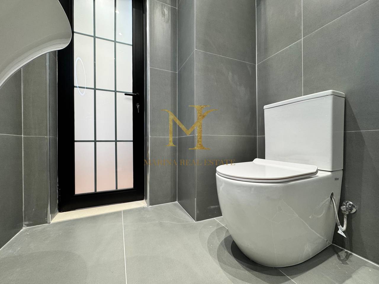 SHITET APARTAMENT 1+1 I INVESTUAR NE DETAJE , PLAZH ILIRIA !!