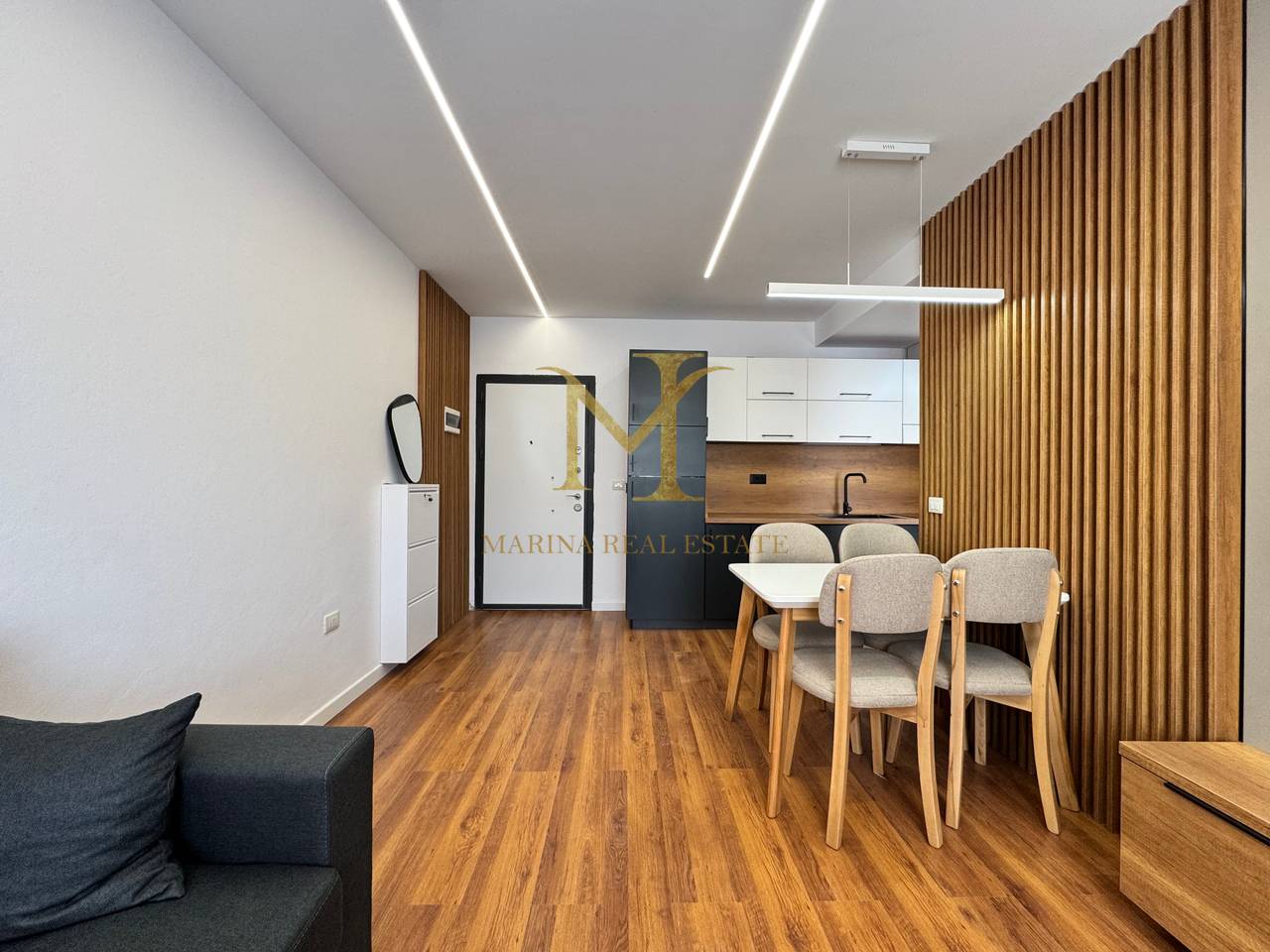 SHITET APARTAMENT 1+1 I INVESTUAR NE DETAJE , PLAZH ILIRIA !!