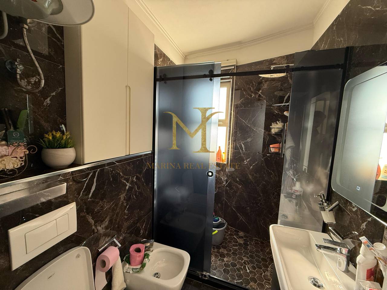 2+1 APARTMENT FOR RENT + PARKING SPACE NEAR KORALI IN THE BEACH, DURRES!