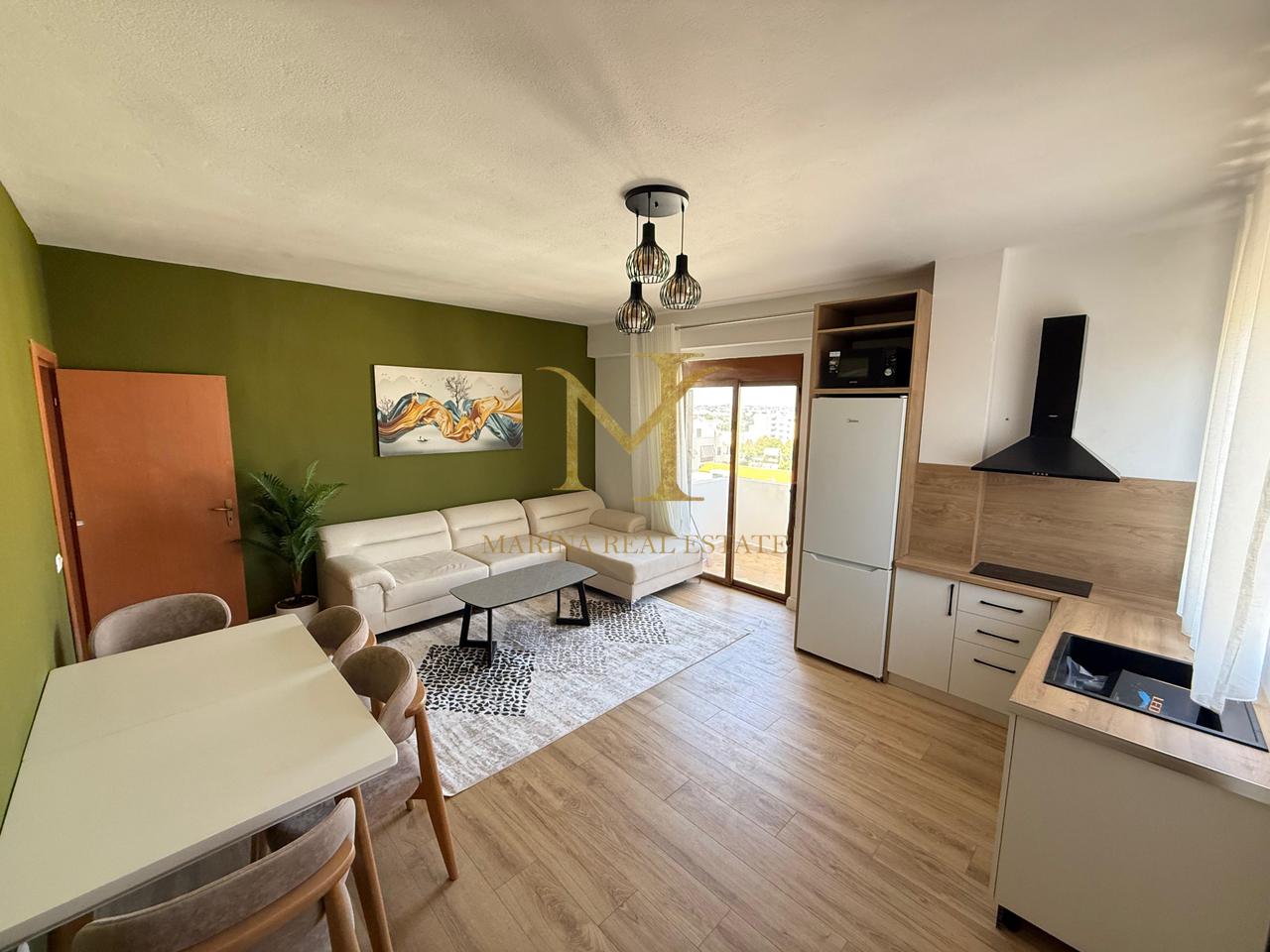 Shitet Apartament 2+1 i investuar, plazh Hekurudha !